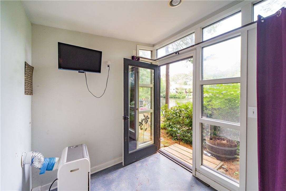 16 Ruffstone Road Smithfield, RI 02828 - Photo 37 of 44