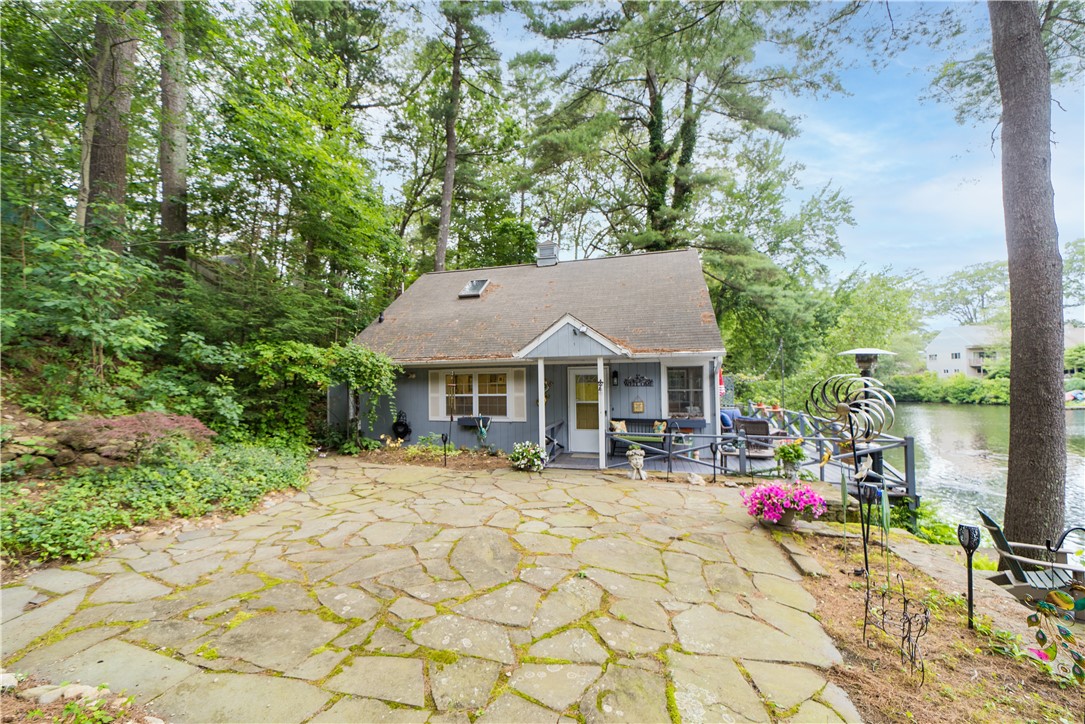 16 Ruffstone Road Smithfield, RI 02828 - Photo 5 of 44