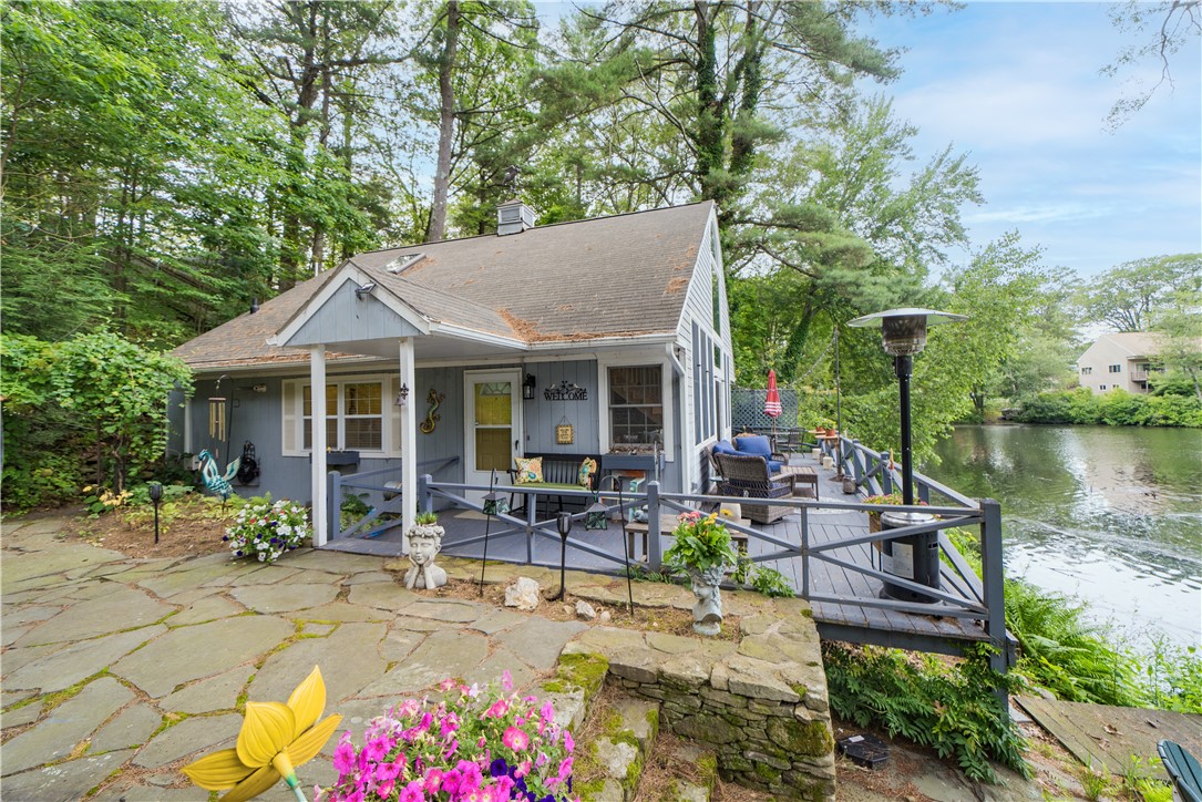 16 Ruffstone Road Smithfield, RI 02828 - Photo 6 of 44