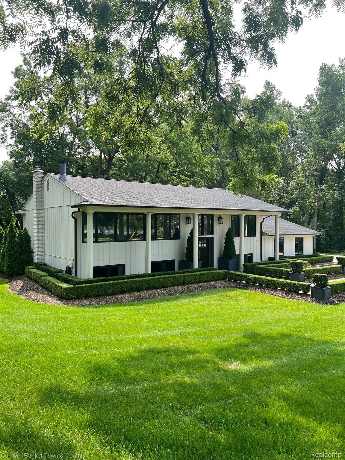 3747 Franklin Road Bloomfield Hills, MI 48302 - Photo 2 of 24 Gallery Image 2