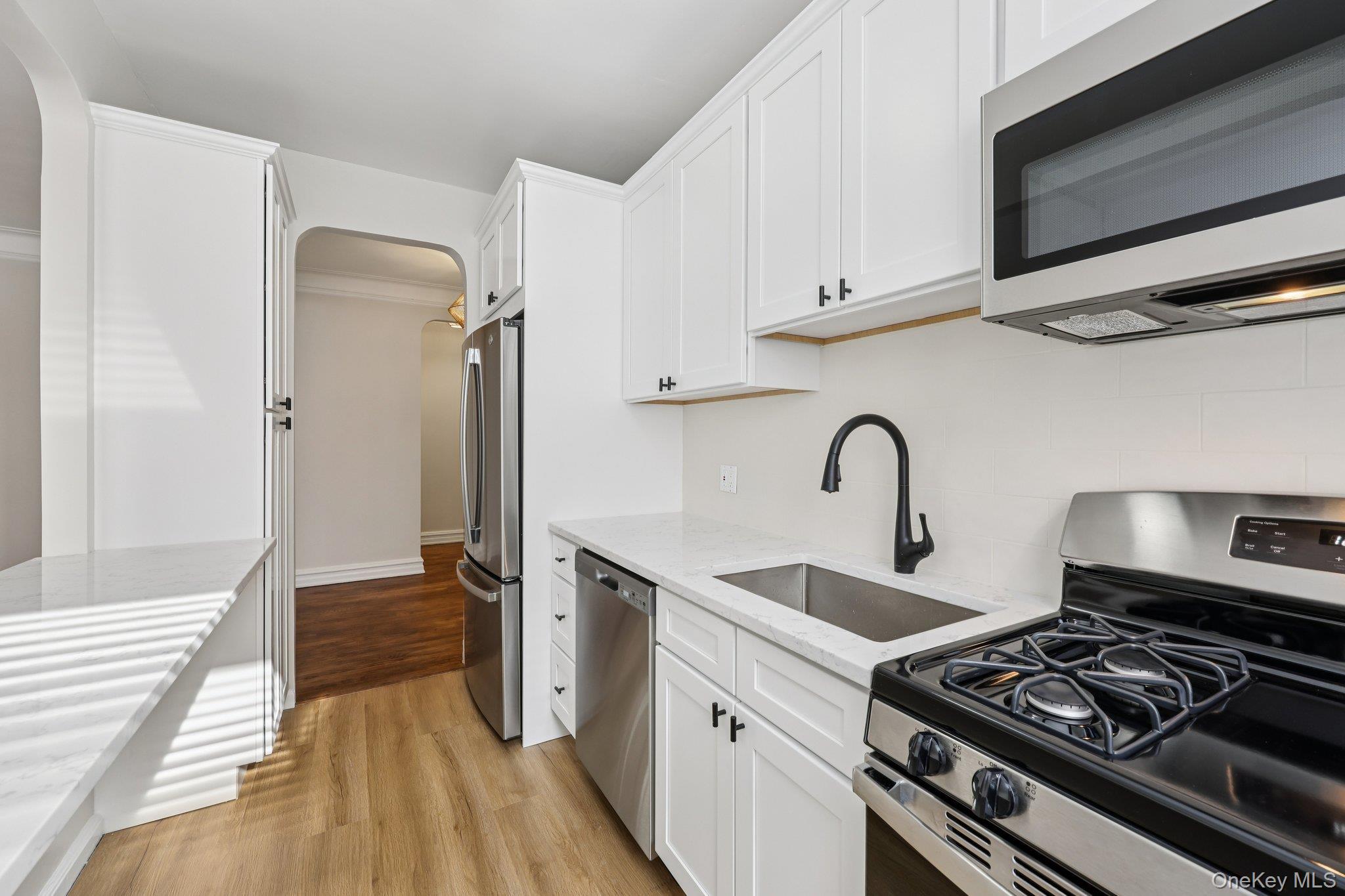 1 Bronxville Road, Unit 3S Bronxville, NY 10708 - Photo 14 of 27 Gallery Image 14