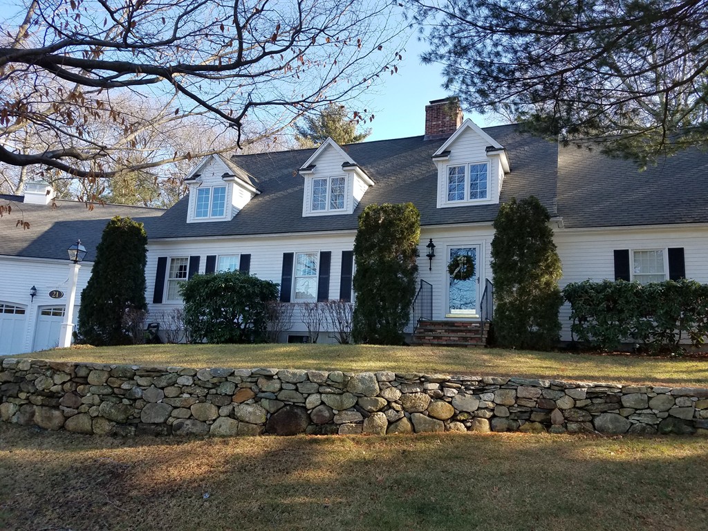 21 Ridge Road Norfolk, MA 02056 - Photo 1 of 30 Gallery Image 1