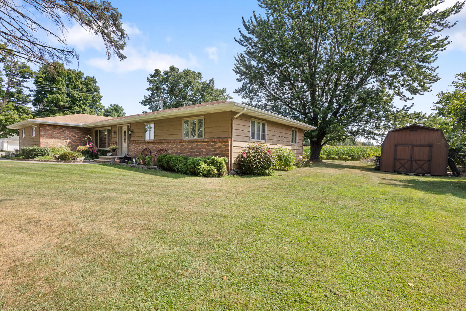 55019 North Fisher Lake Road Three Rivers, MI 49093 - Photo 2 of 46 IMG_6063