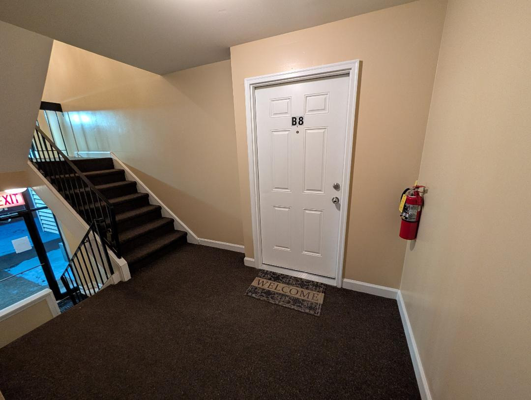 10620 Brooks Lane, Unit B8 Chicago Ridge, IL 60415 - Photo 13 of 14