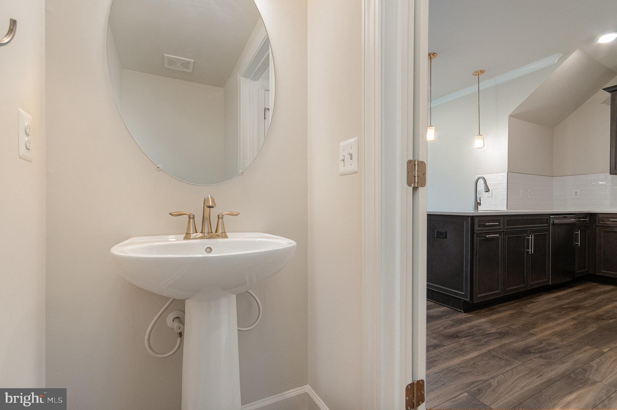 43347 Goshen Run Square Ashburn, VA 20148 - Photo 12 of 33