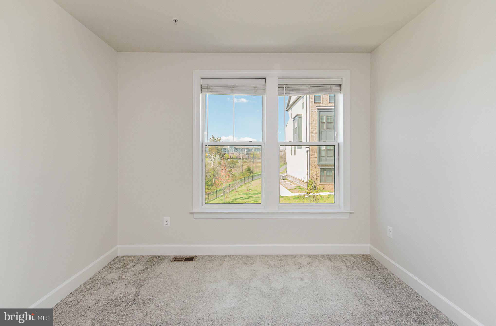 43347 Goshen Run Square Ashburn, VA 20148 - Photo 26 of 33