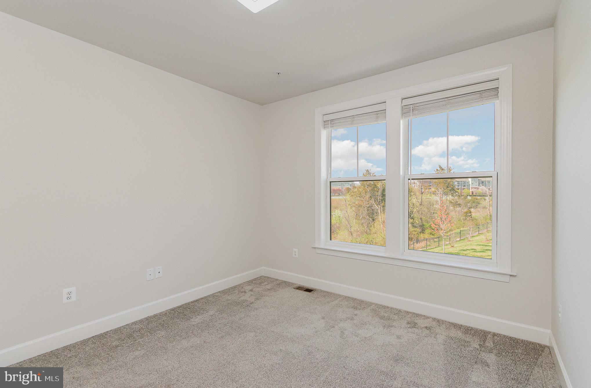 43347 Goshen Run Square Ashburn, VA 20148 - Photo 27 of 33