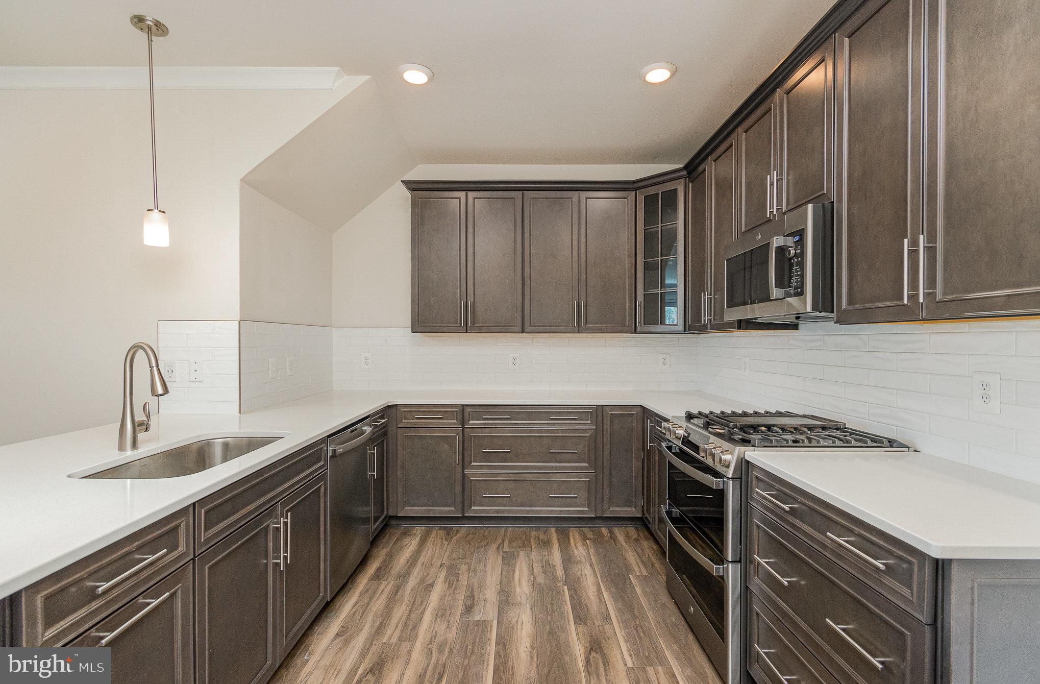 43347 Goshen Run Square Ashburn, VA 20148 - Photo 8 of 33