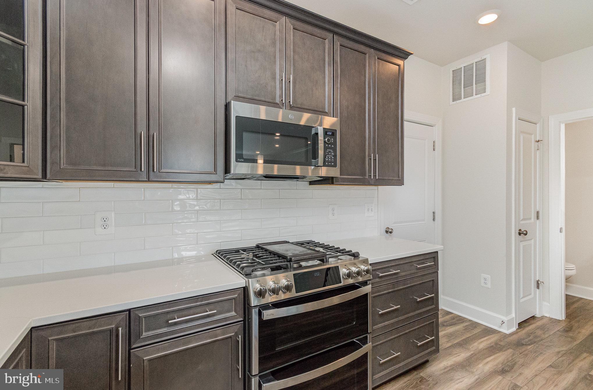 43347 Goshen Run Square Ashburn, VA 20148 - Photo 10 of 33