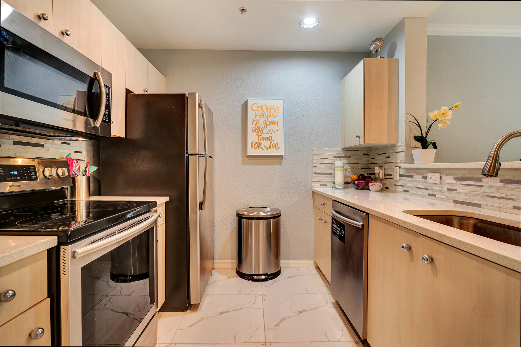 1803 North Flagler Drive, Unit 115 West Palm Beach, FL 33407 - Photo 14 of 42 1803 N Flager Dr - 02