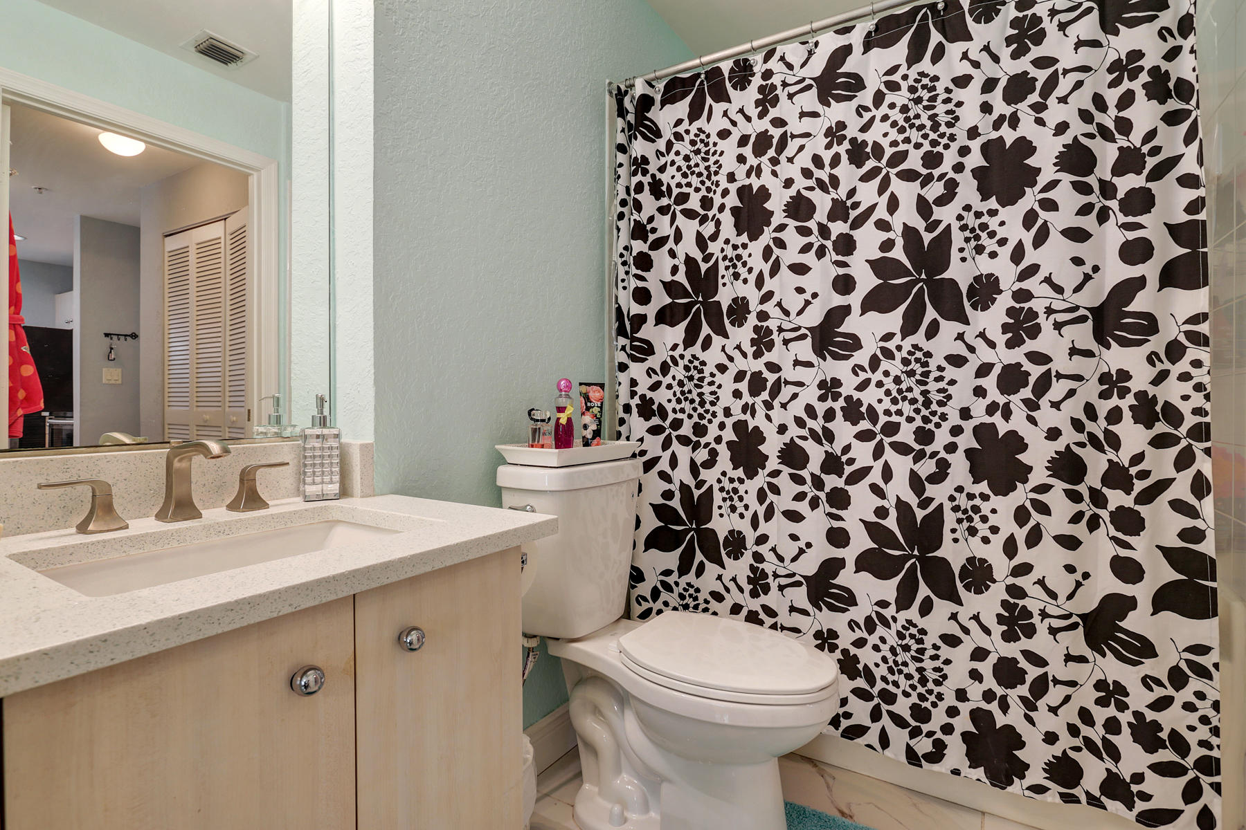 1803 North Flagler Drive, Unit 115 West Palm Beach, FL 33407 - Photo 18 of 42 1803 N Flager Dr - 08