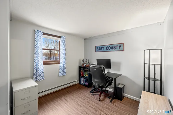 $375,000 | 146 Lakeside Drive, Andover, CT 06232