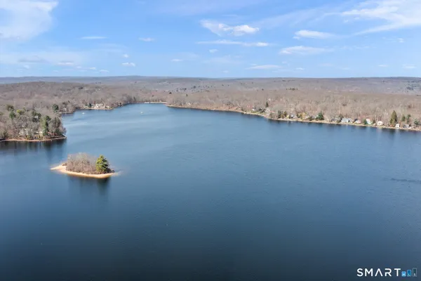 $375,000 | 146 Lakeside Drive, Andover, CT 06232