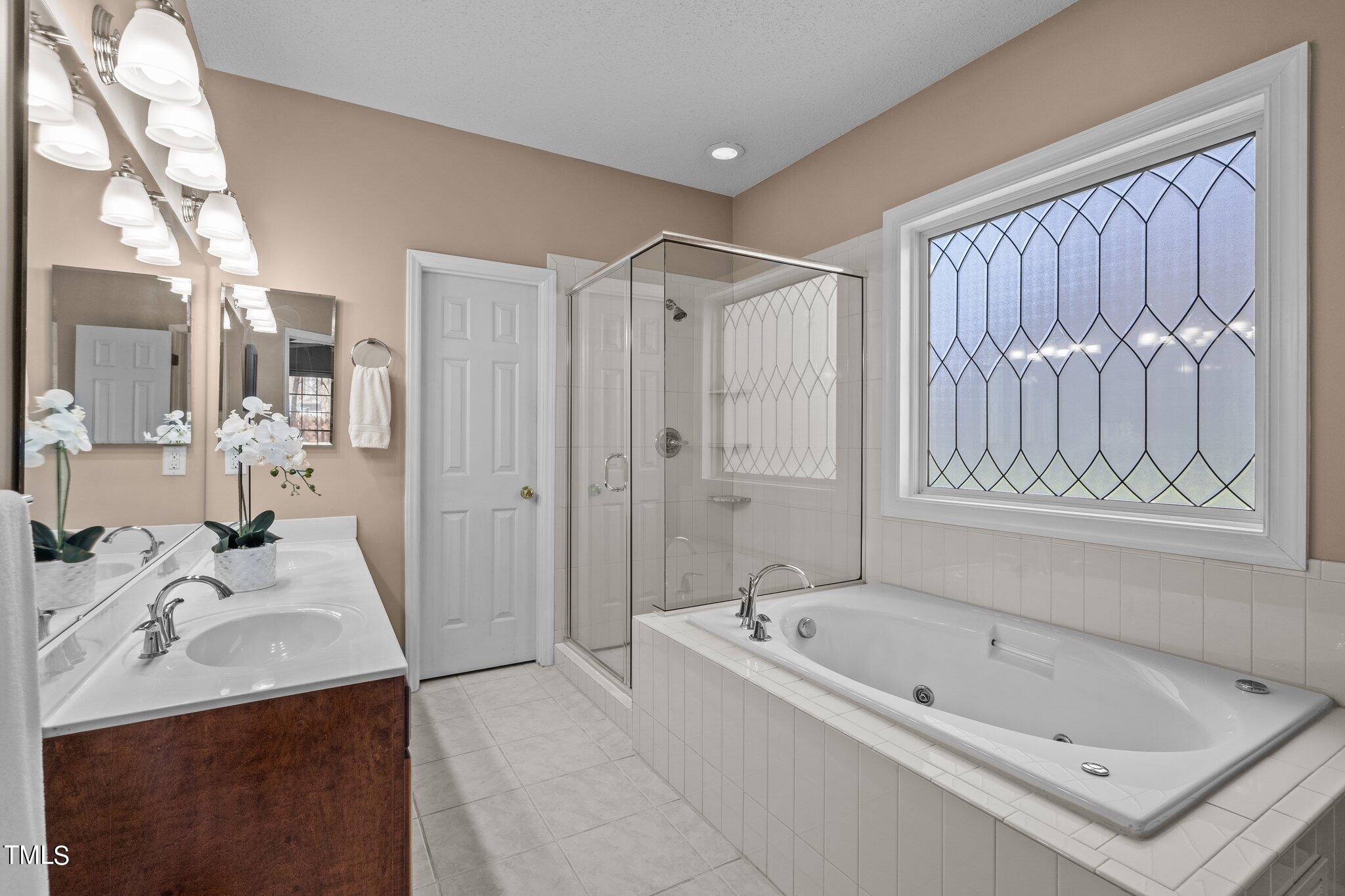 12408 Tappersfield Court Raleigh, NC 27613 - Photo 37 of 61 37-web-or-mls-_NFP0618