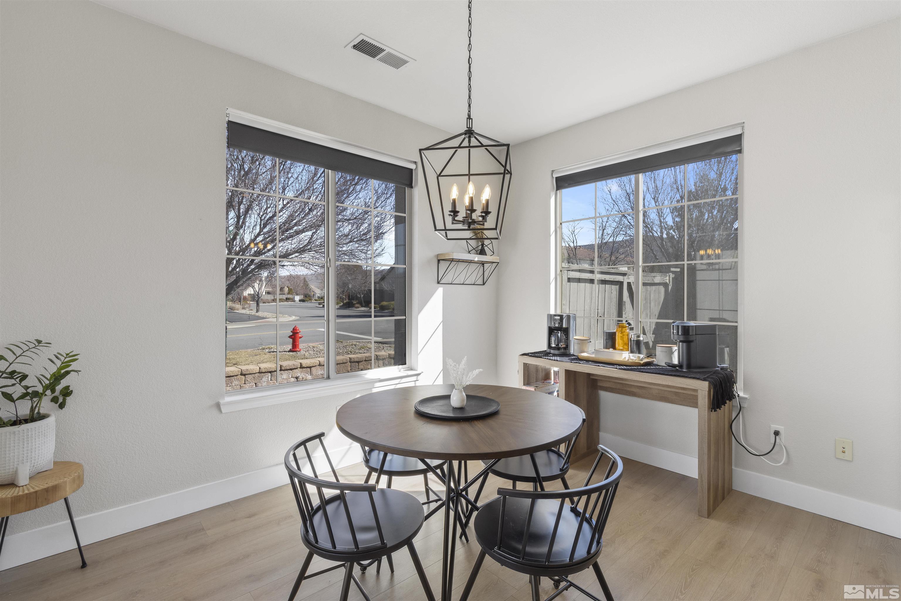 490 Haleb Court Reno, NV 89521 - Photo 8 of 26 a table and chairs in a room