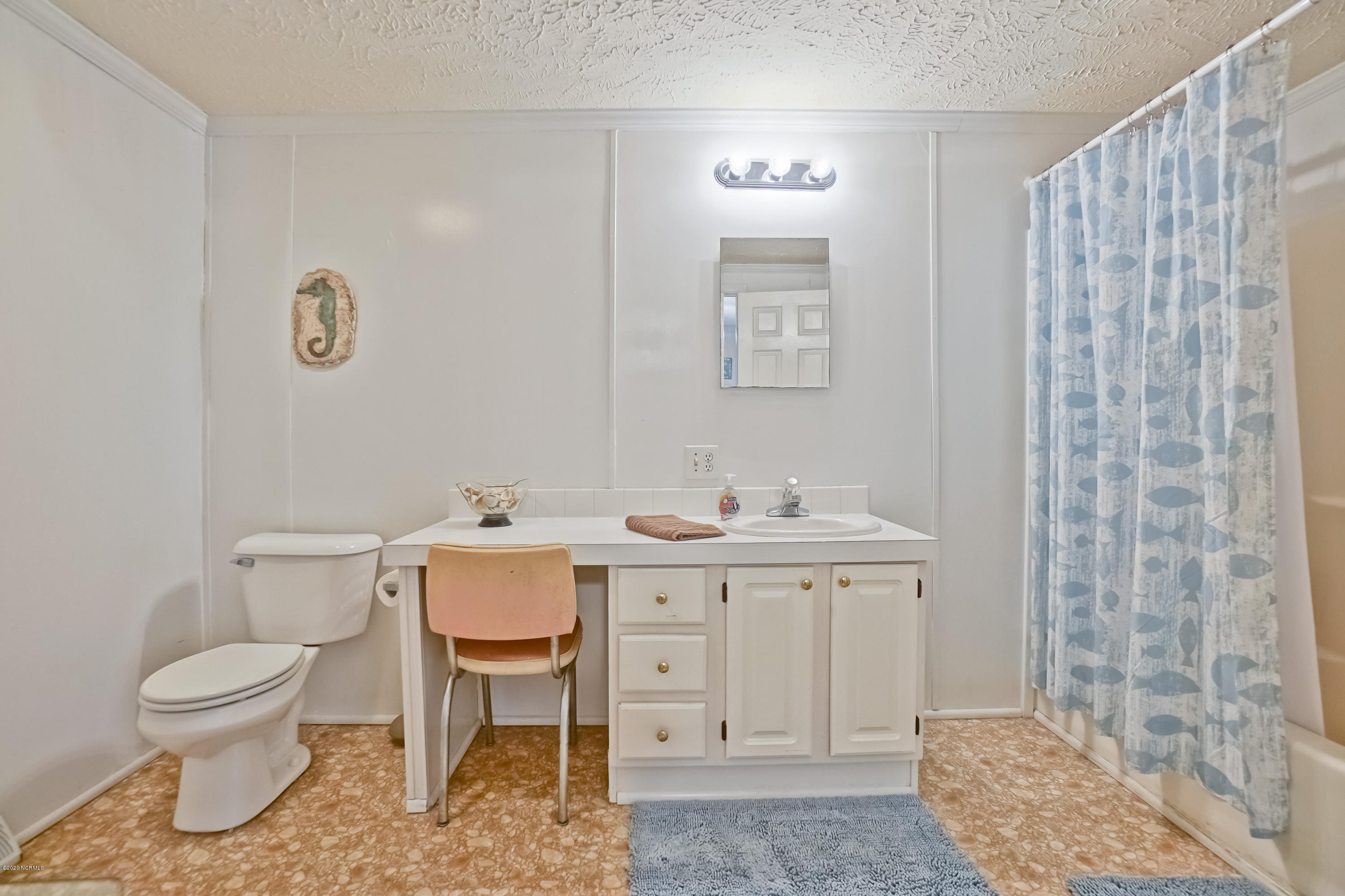 5468 Wren Road Southwest Ocean Isle Beach, NC 28469 - Photo 15 of 31 Master Bathroom