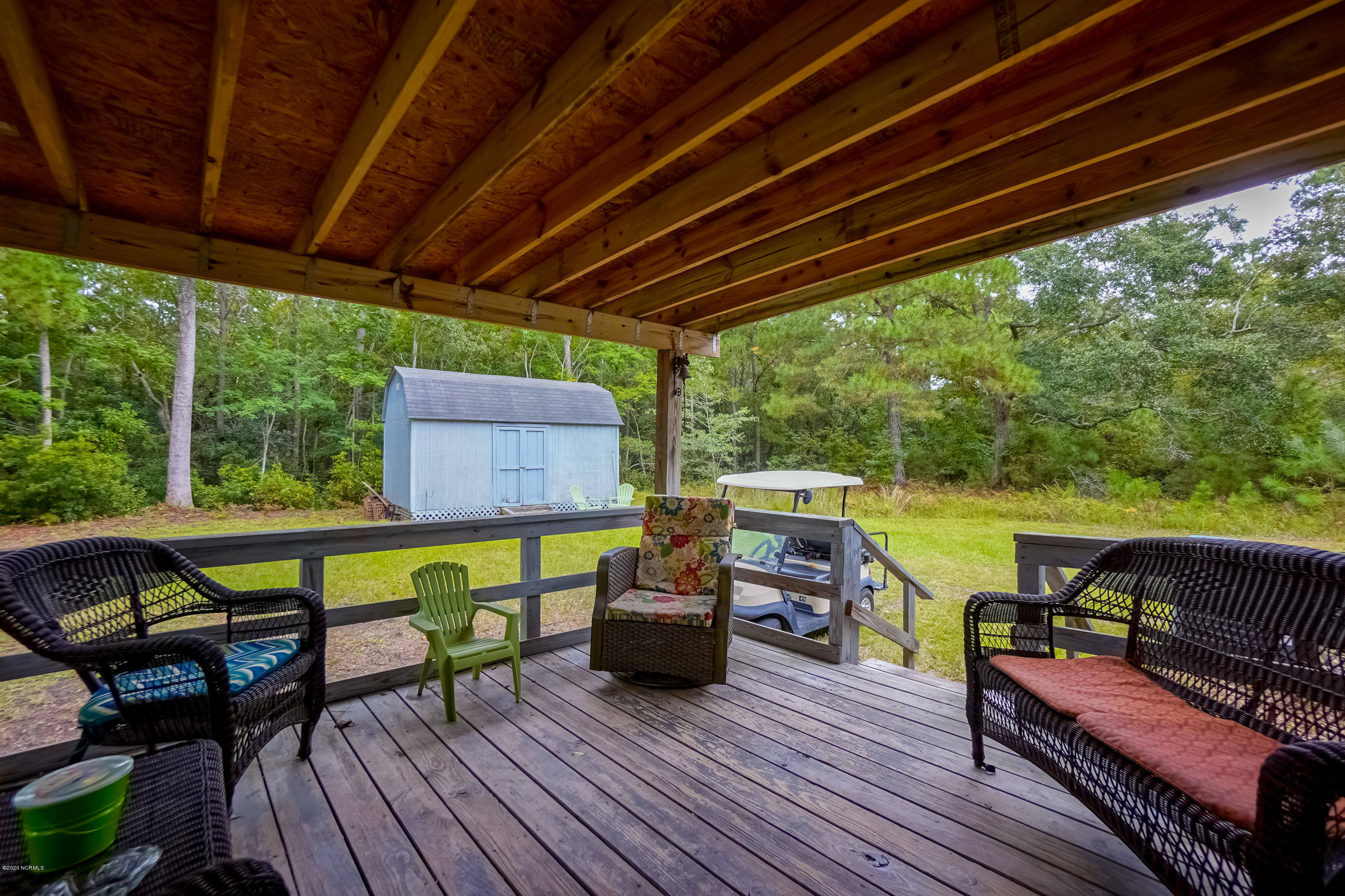 5468 Wren Road Southwest Ocean Isle Beach, NC 28469 - Photo 24 of 31 Covered Deck