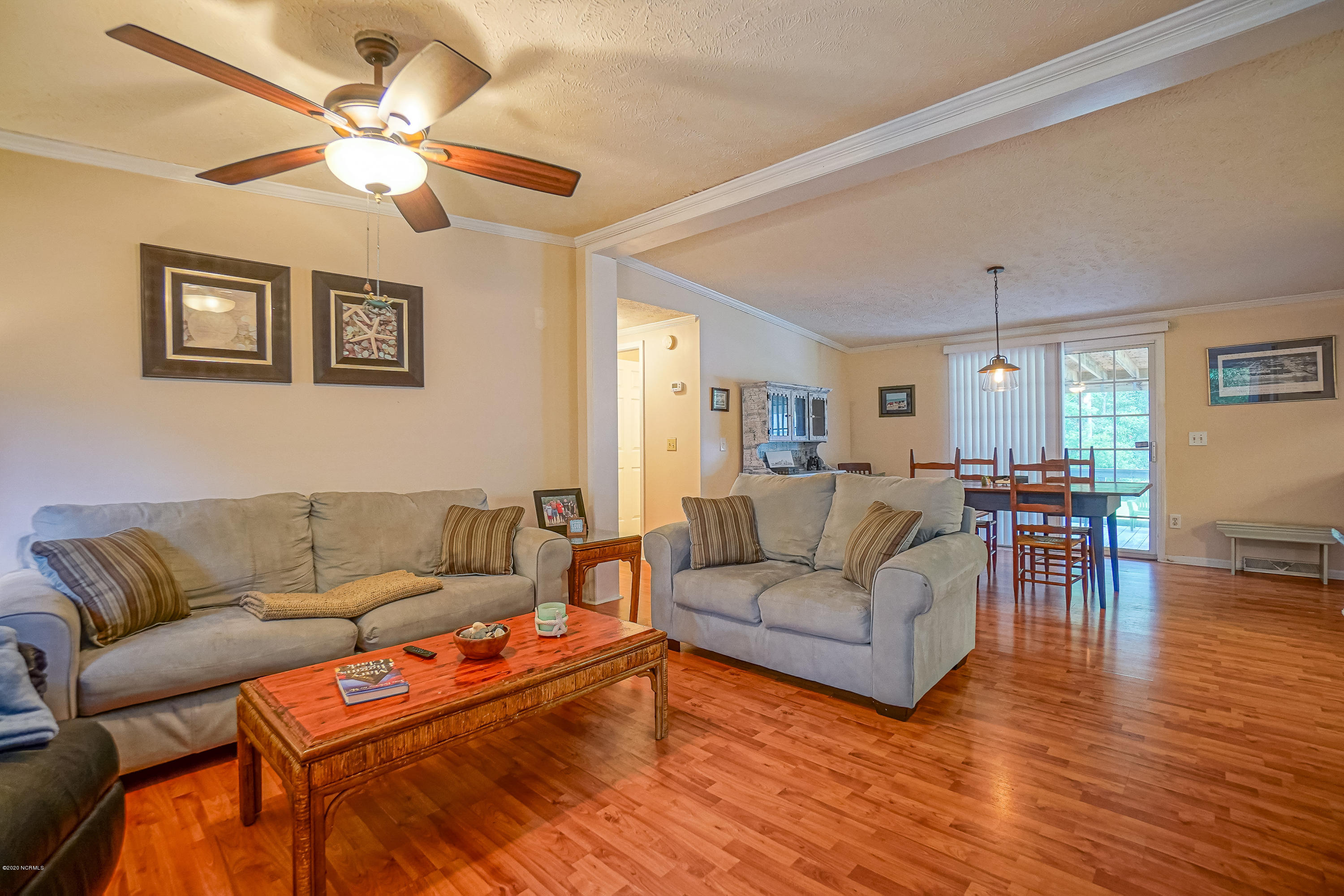 5468 Wren Road Southwest Ocean Isle Beach, NC 28469 - Photo 5 of 31 Living Room
