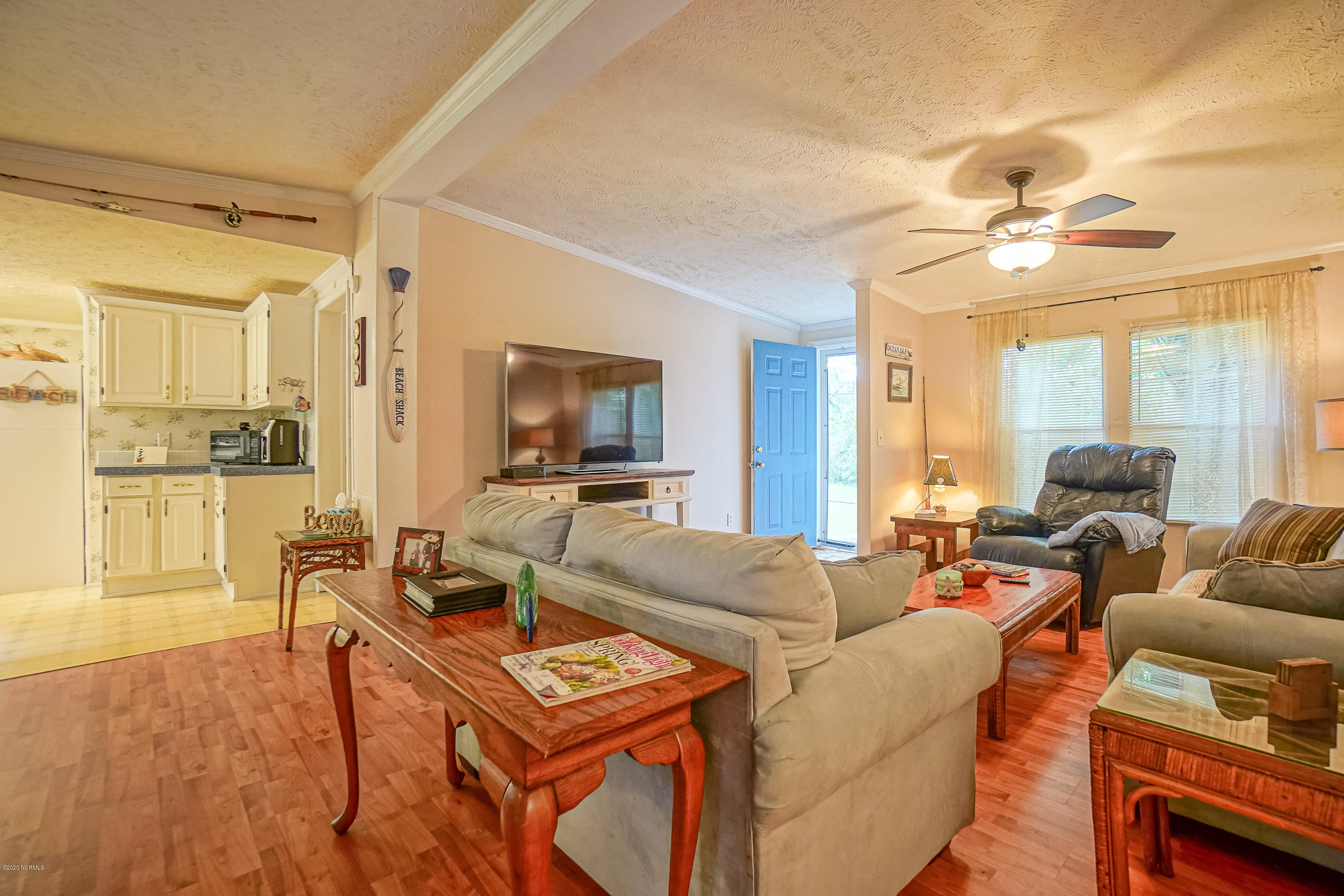 5468 Wren Road Southwest Ocean Isle Beach, NC 28469 - Photo 7 of 31 Living Room
