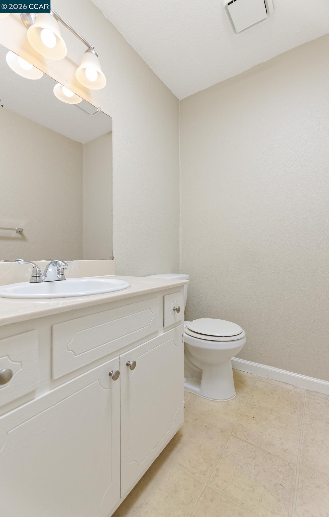 1403 Sextant Way Manteca, CA 95337 - Photo 8 of 29