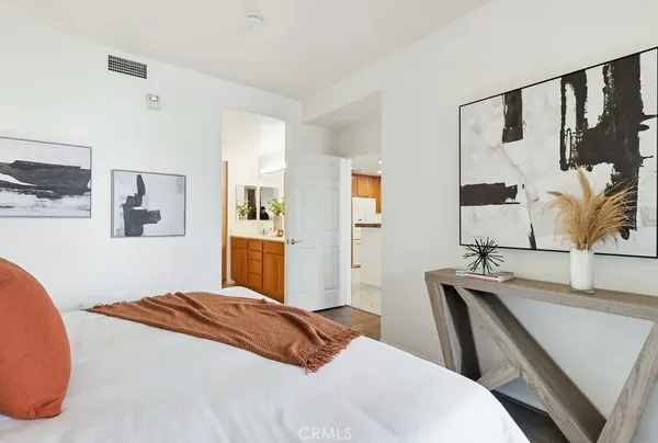 $860,000 | 13075 Pacific Promenade, Unit 115, Playa Vista, CA 90094