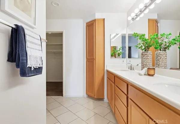 $860,000 | 13075 Pacific Promenade, Unit 115, Playa Vista, CA 90094
