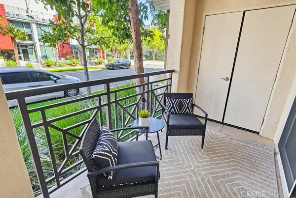 $860,000 | 13075 Pacific Promenade, Unit 115, Playa Vista, CA 90094