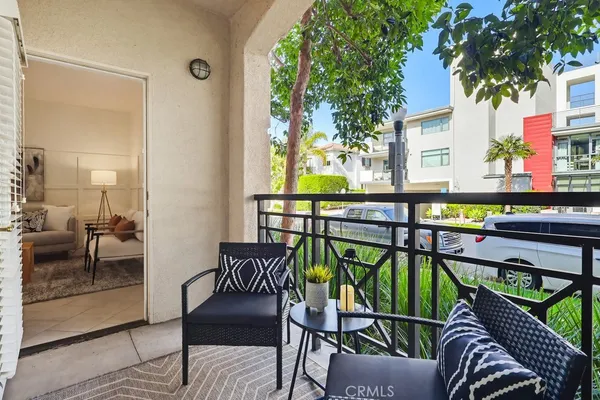 $860,000 | 13075 Pacific Promenade, Unit 115, Playa Vista, CA 90094