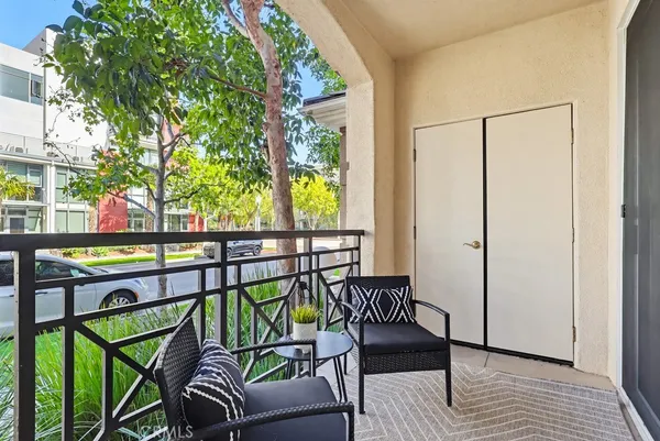 $860,000 | 13075 Pacific Promenade, Unit 115, Playa Vista, CA 90094