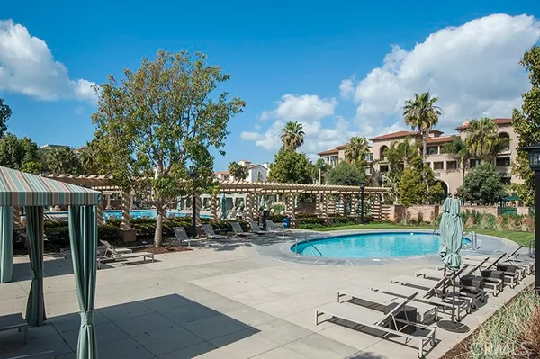 $860,000 | 13075 Pacific Promenade, Unit 115, Playa Vista, CA 90094
