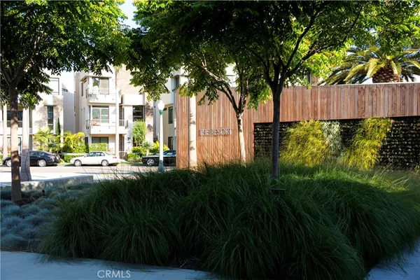 $860,000 | 13075 Pacific Promenade, Unit 115, Playa Vista, CA 90094
