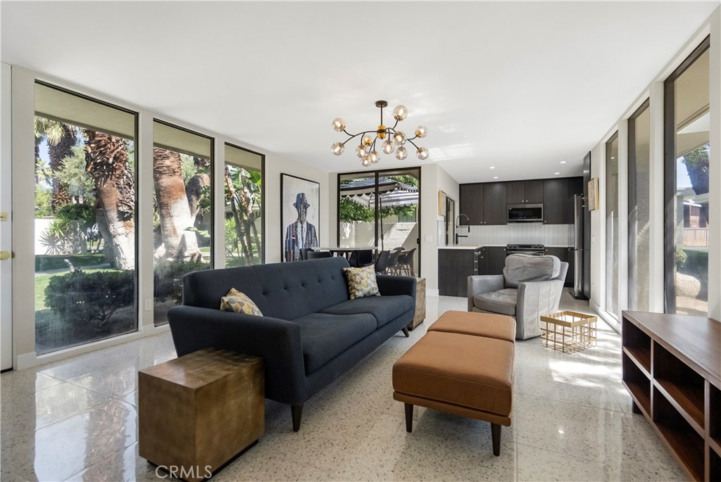 130 West Racquet Club Road, Unit 316 Palm Springs, CA 92262 - Photo 1 of 1 Gallery Image 1
