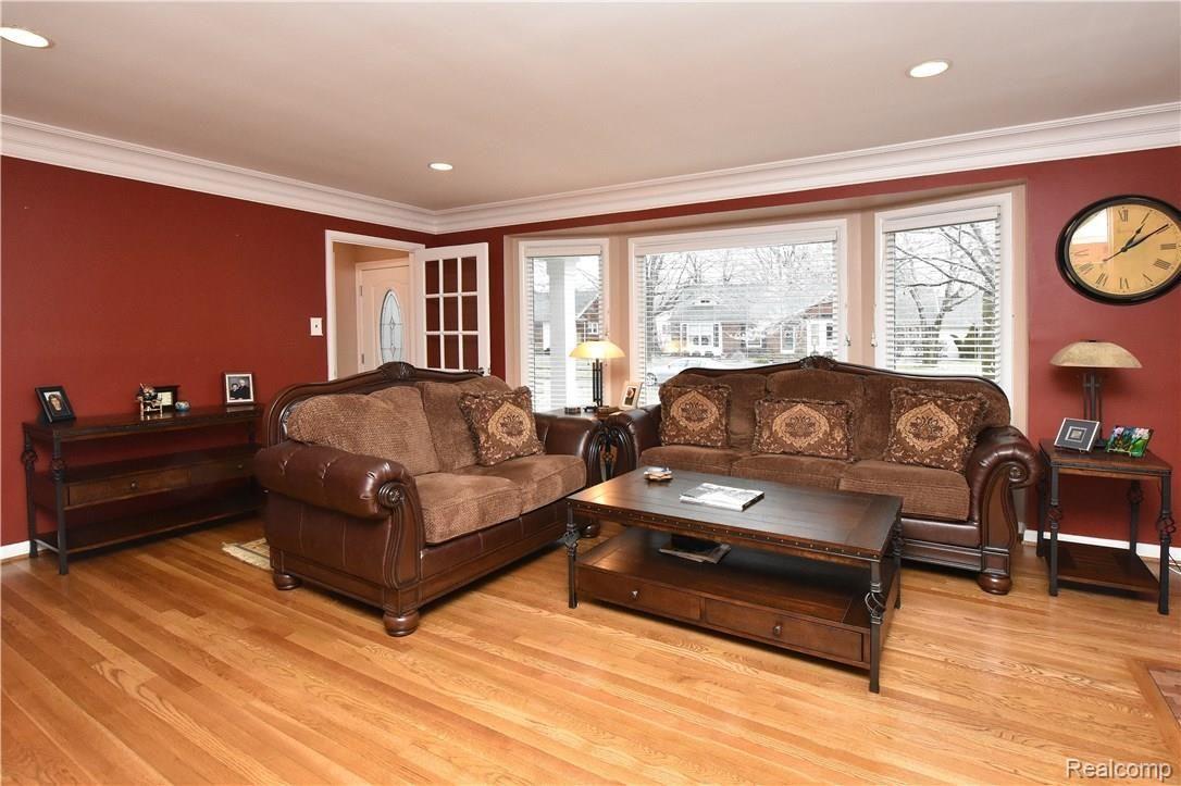 3903 Amherst Road Royal Oak, MI 48073 - Photo 3 of 48 Amherst_06.JPG