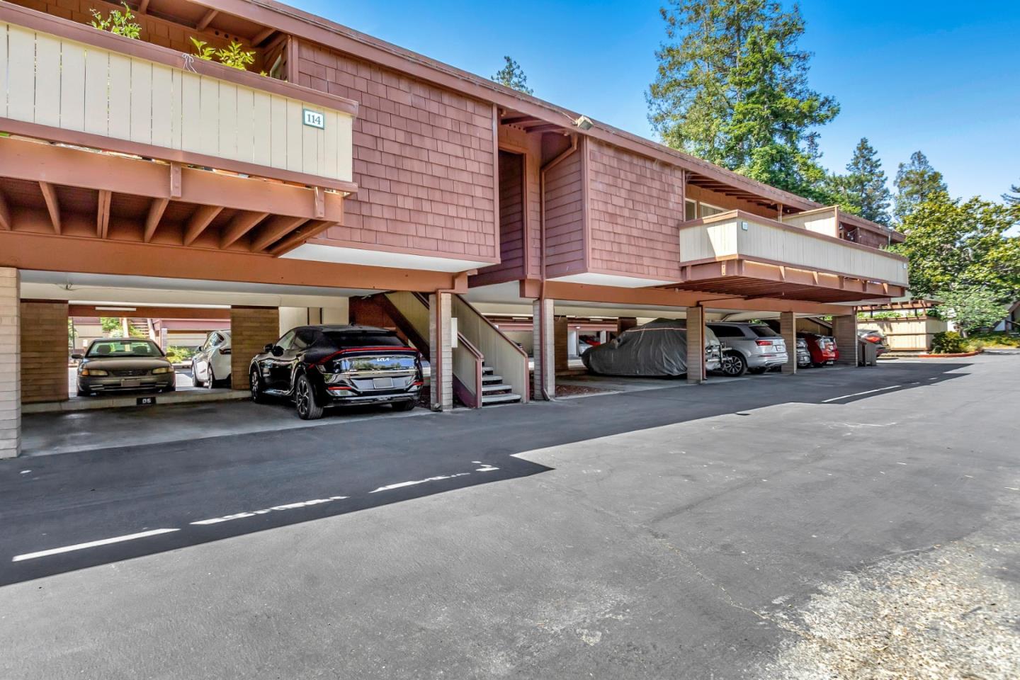 500 West Middlefield Road, Unit 71 Mountain View, CA 94043 - Photo 25 of 42 a car parked in front of a building