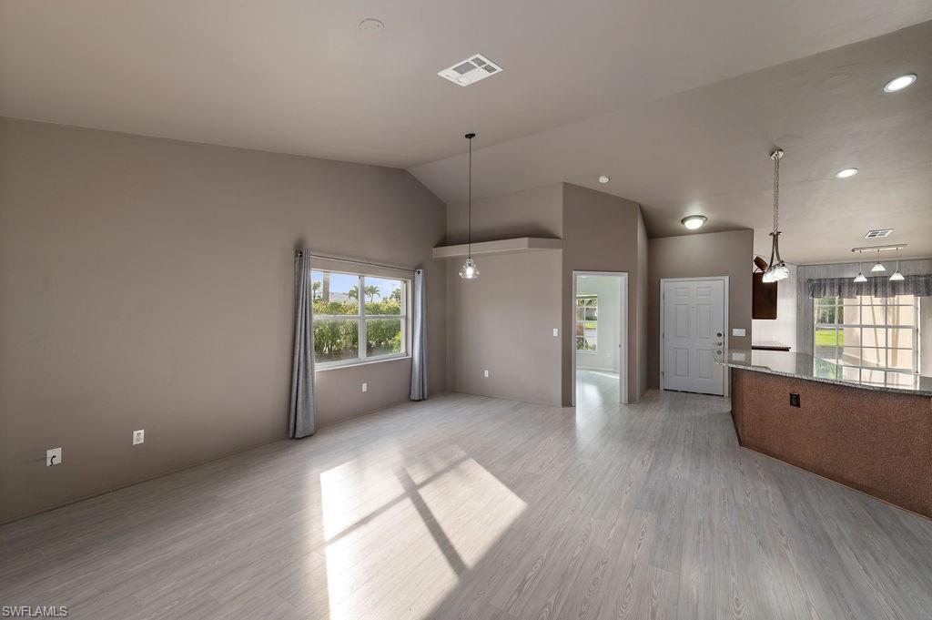 7500 Cameron Circle Fort Myers, FL 33912 - Photo 11 of 31
