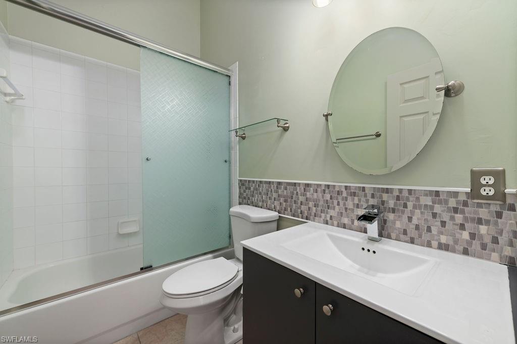 7500 Cameron Circle Fort Myers, FL 33912 - Photo 28 of 31