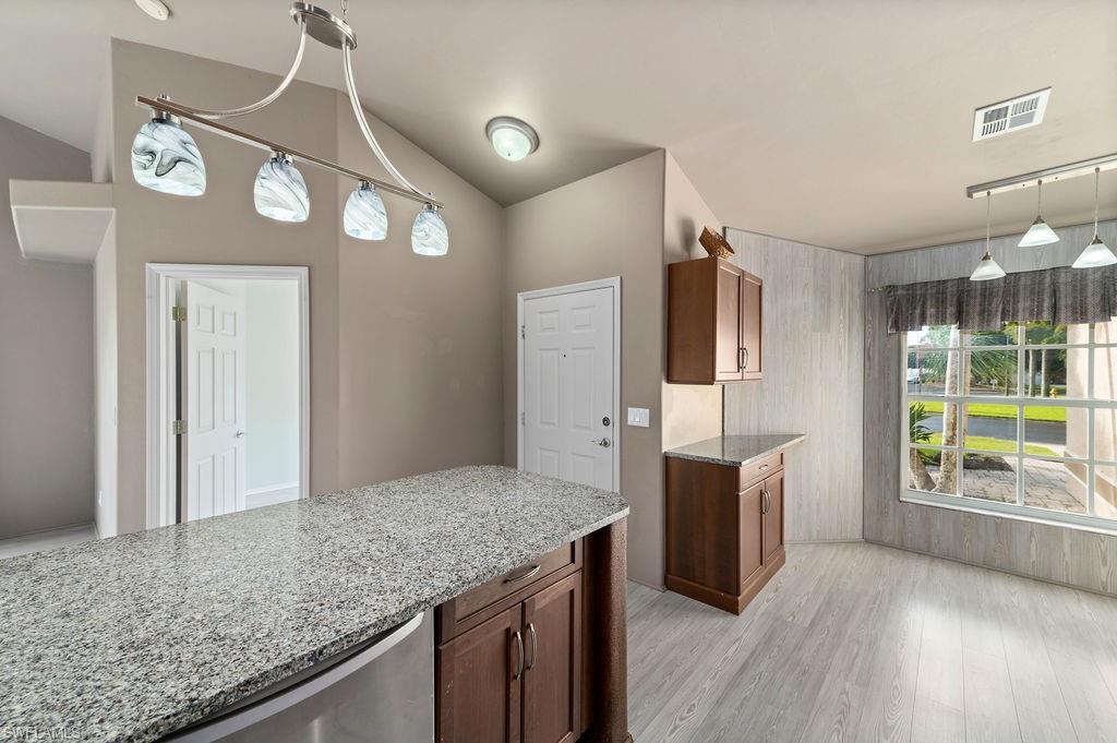 7500 Cameron Circle Fort Myers, FL 33912 - Photo 8 of 31