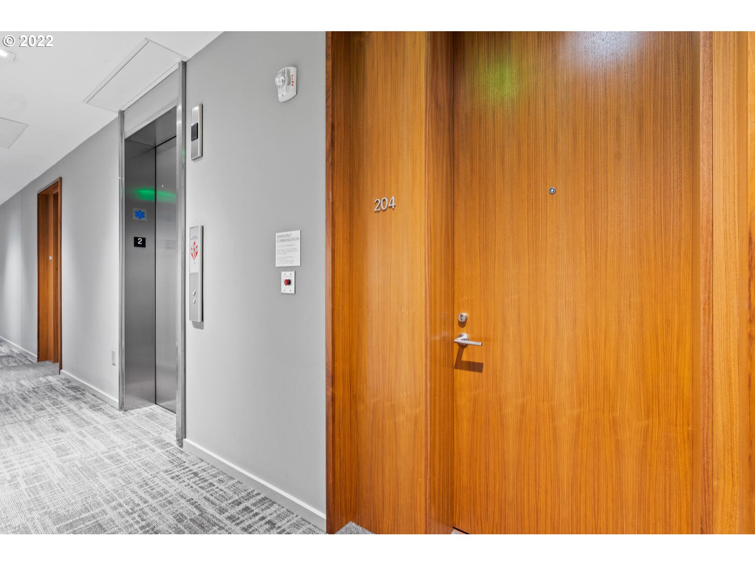 1075 Northwest Northrup Street, Unit 204 Portland, OR 97209 - Photo 21 of 32 Entrance/Foyer
