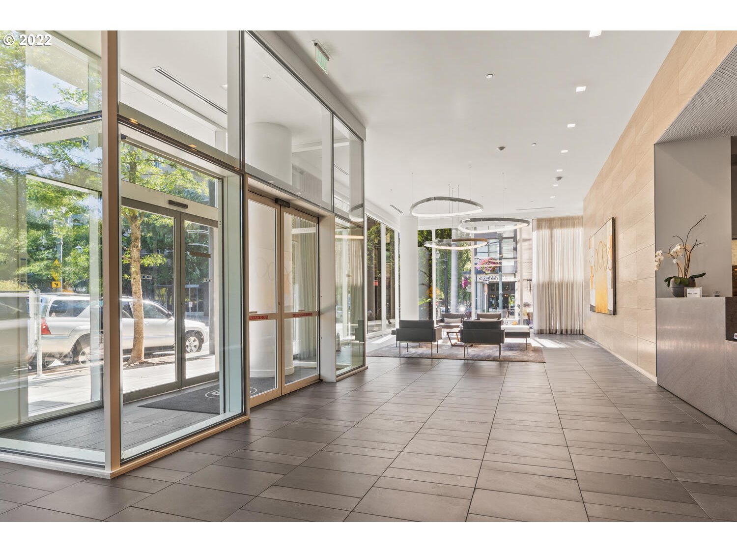 1075 Northwest Northrup Street, Unit 204 Portland, OR 97209 - Photo 30 of 32 Entrance/Foyer