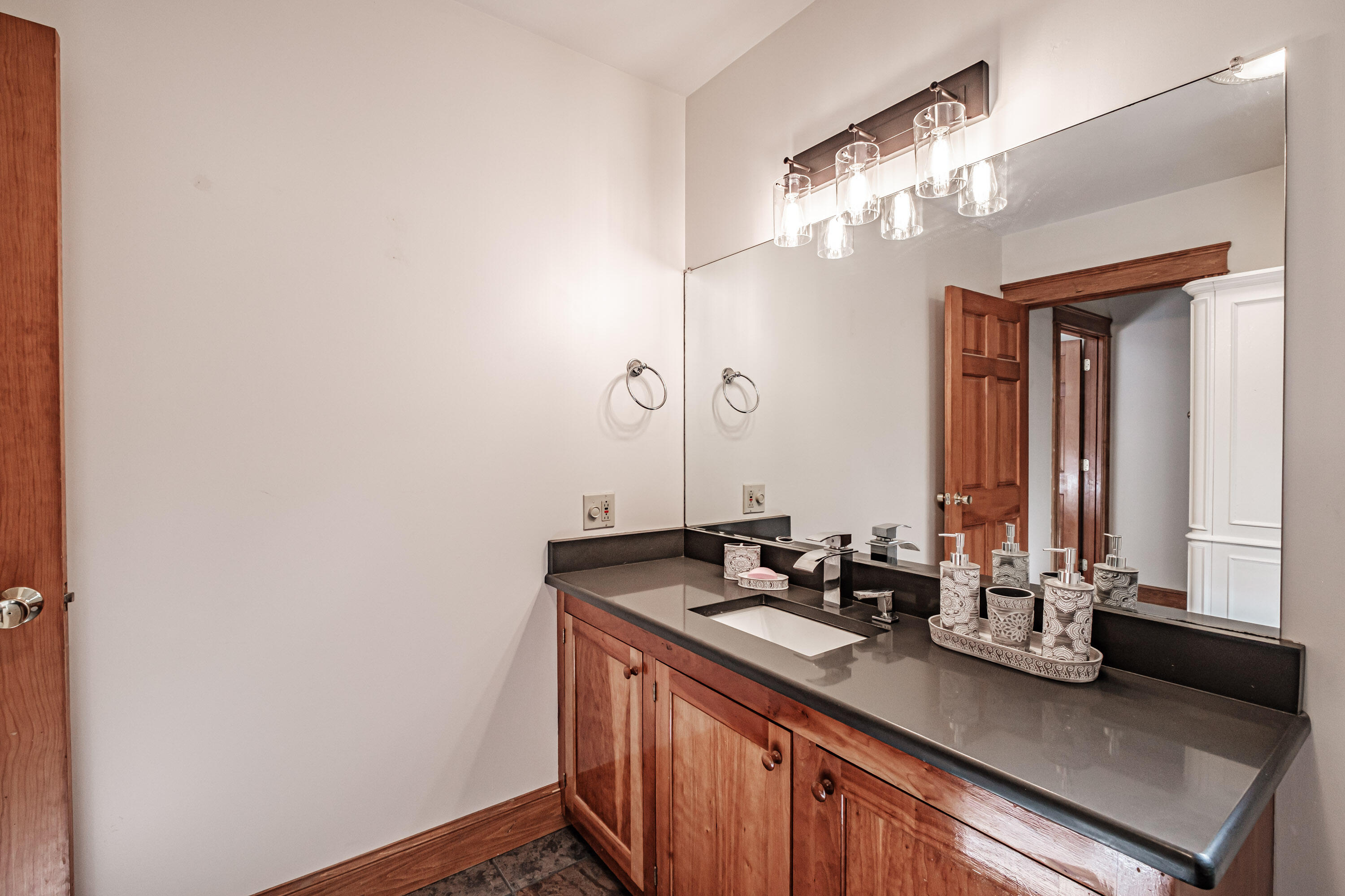 17 Fox Run Road Falmouth, ME 04105 - Photo 42 of 83 20241011gp-61075