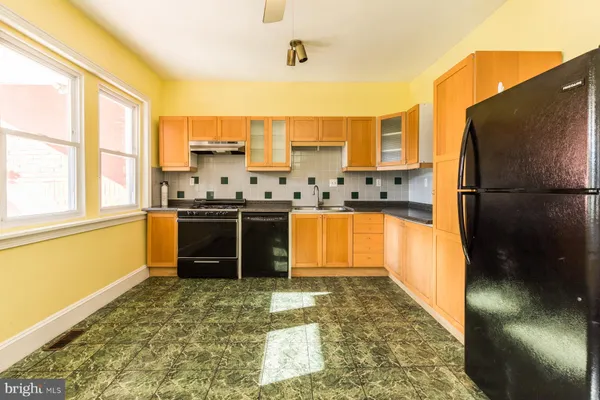 $2,095 | 161 Cotton Street, Philadelphia, PA 19127