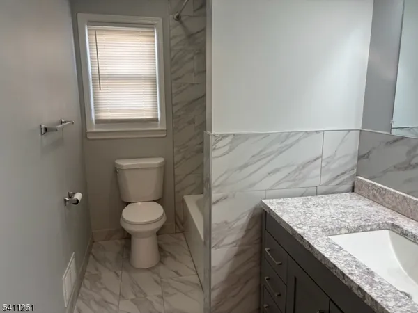 $2,600 | 216 North 11th Street, Kenilworth, NJ 07033