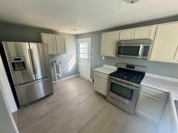 $92,900 | 816 West Chestnut Street, Hartford City, IN 47348