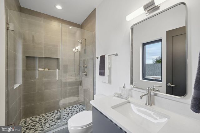 $3,300,000 | 7006 Hector Road, McLean, VA 22101