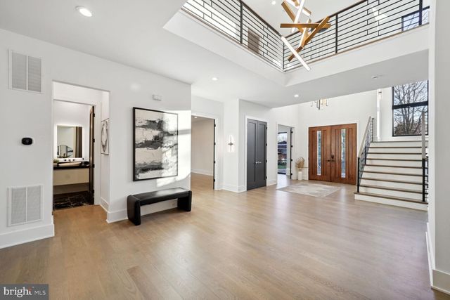 $3,300,000 | 7006 Hector Road, McLean, VA 22101