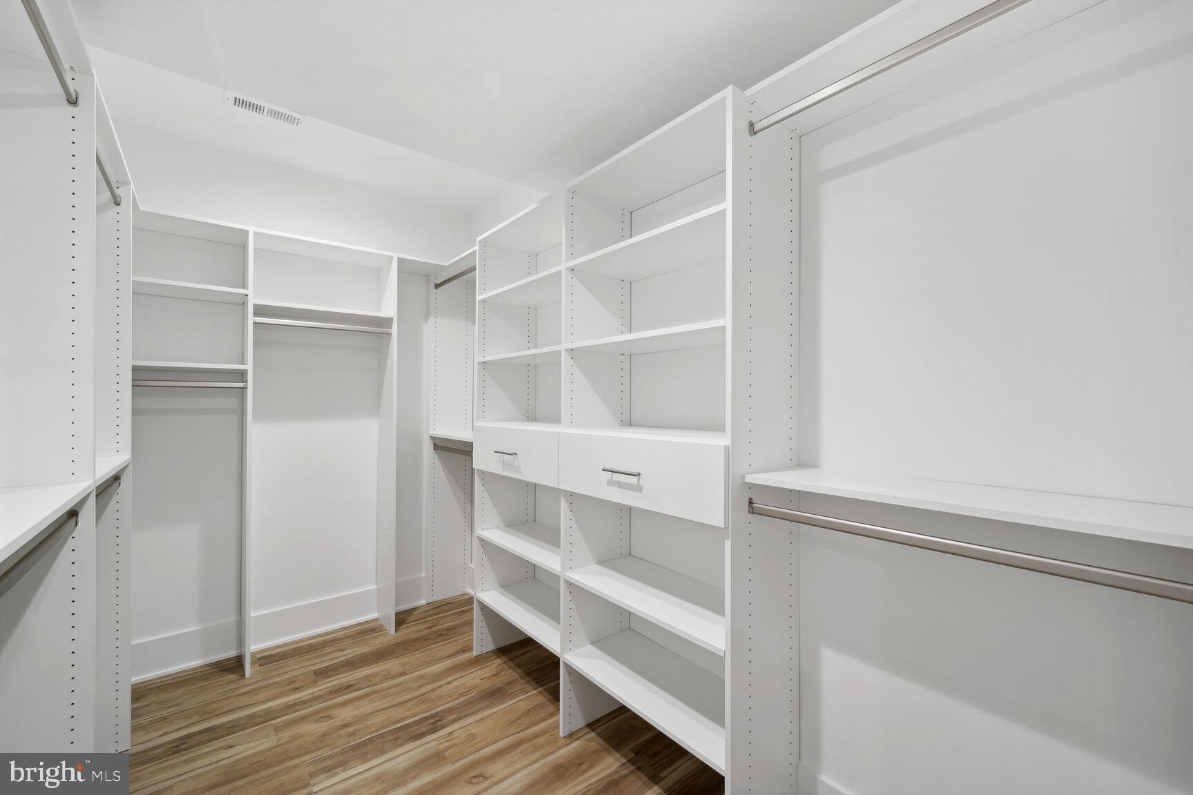 7006 Hector Road McLean, VA 22101 - Photo 45 of 50 Lower level bedroom walk-ih closet