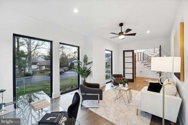 $3,300,000 | 7006 Hector Road, McLean, VA 22101