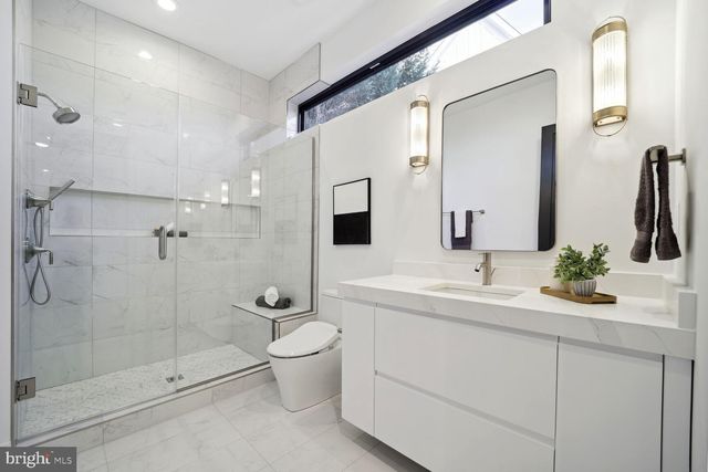 $3,300,000 | 7006 Hector Road, McLean, VA 22101