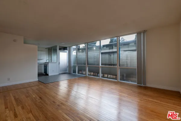 $2,700 | 11131 Rose Avenue, Unit 5, Los Angeles, CA 90034