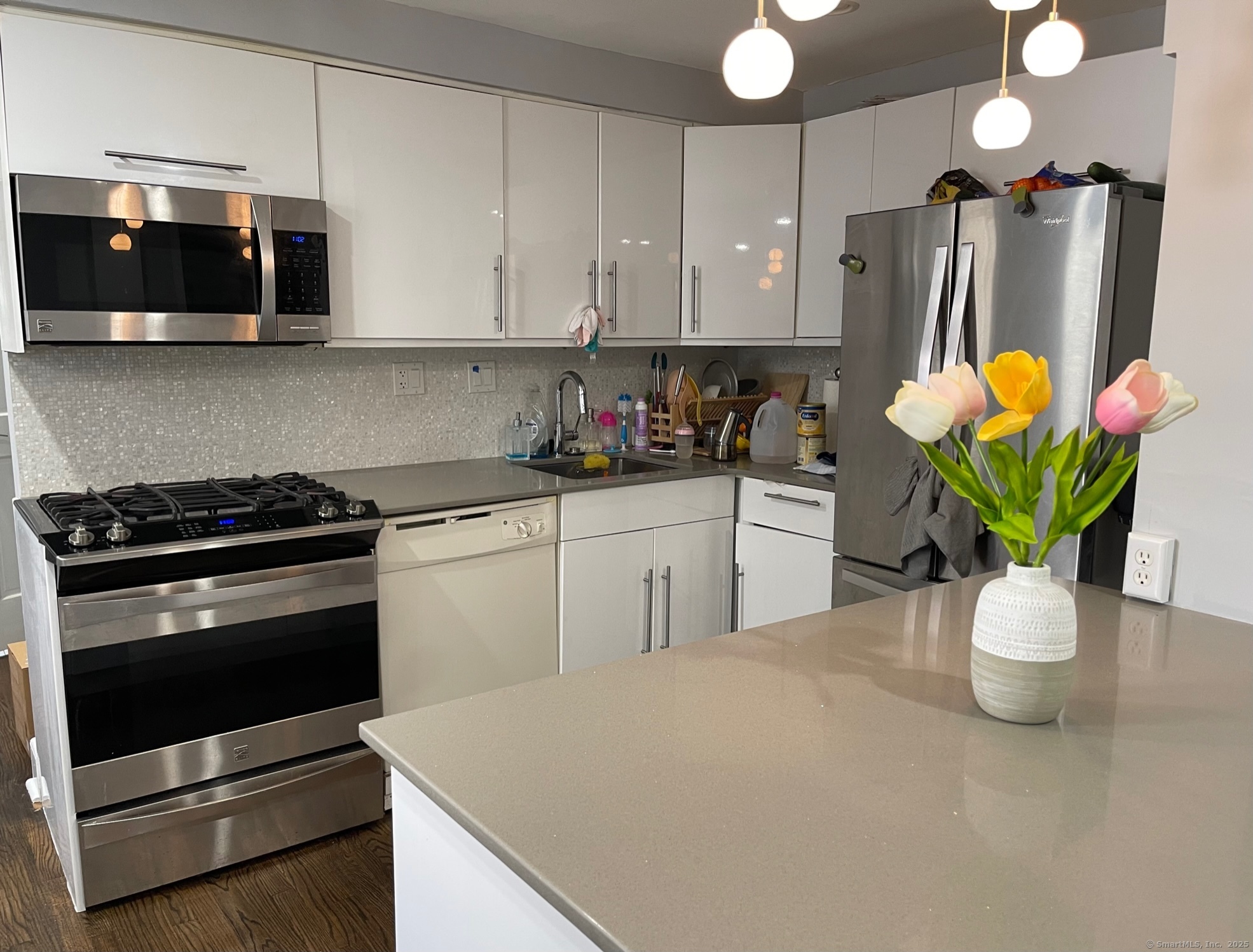 22 Glenbrook Road, Unit 304 Stamford, CT 06902 - Photo 3 of 9